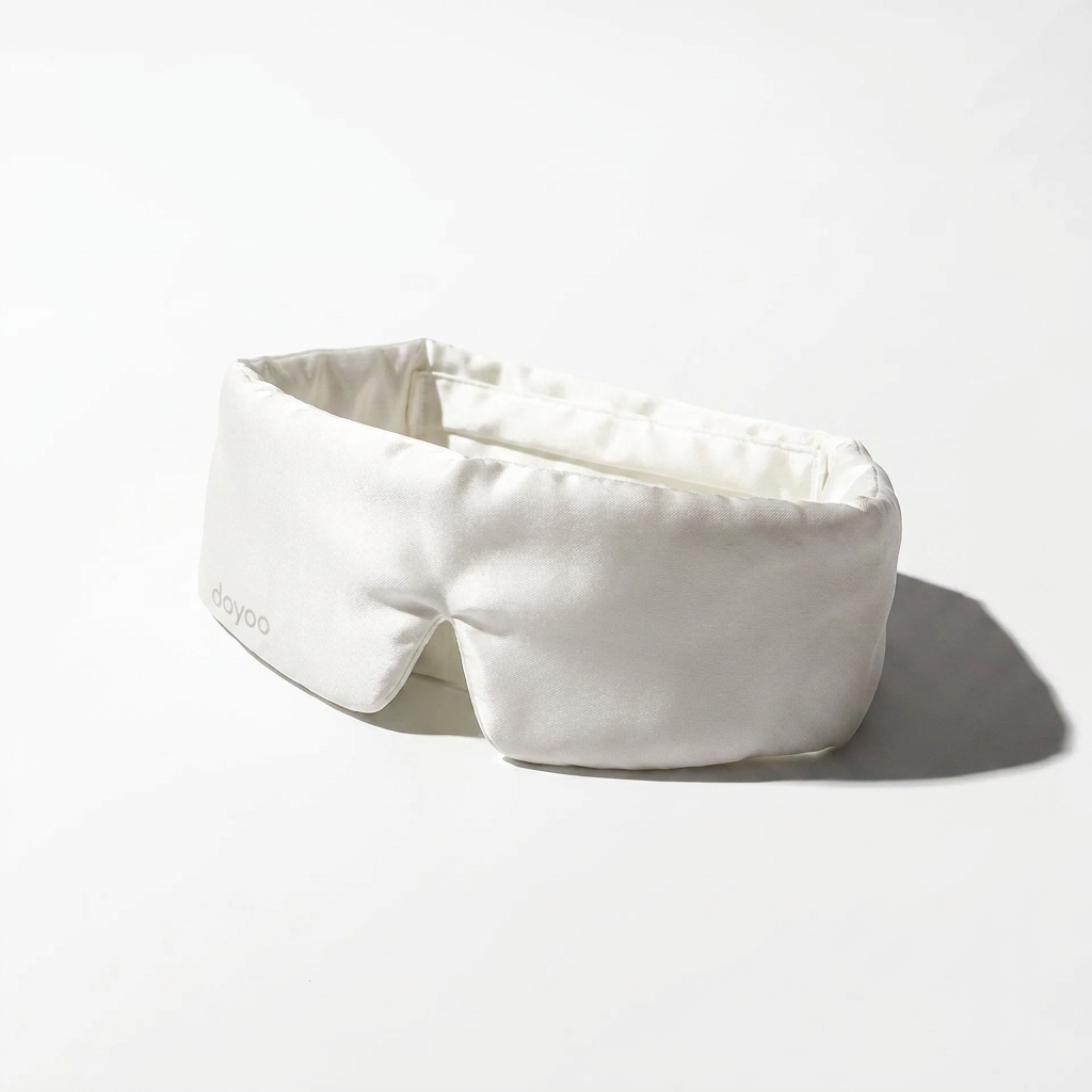 Doyoo Silk Sleep Mask - Seiden Schlafmaske zur Reduktion von Augenringen und Falten
